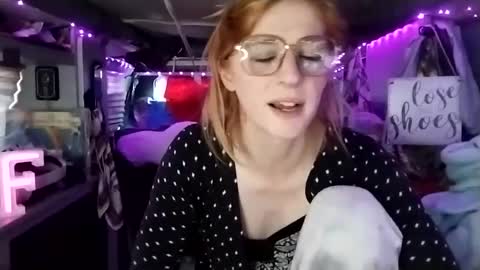 Snapshot of lesleygumgrass chatting on 02.23.25 LesleyGumGrass- The Boring Trans girl online show from 02.23.25