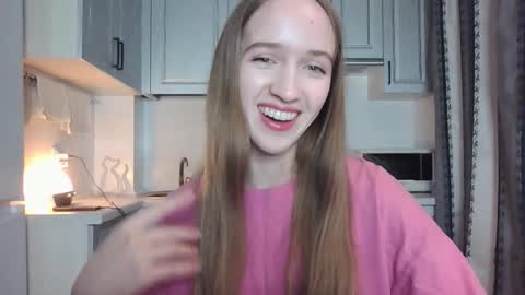  LESLIE   online show from 09.14.25