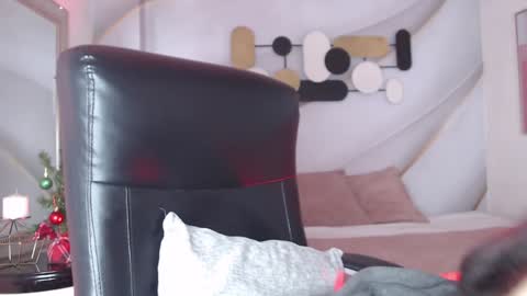 Snapshot of lessboobs_gh chatting on 12.15.24 Less online show from 12.15.24