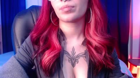 Snapshot of lessboobs_gh chatting on 01.25.25 Less online show from 01.25.25