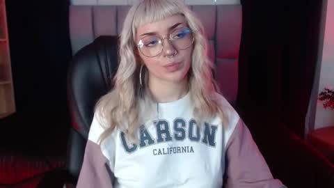 Snapshot of lessboobs_gh chatting on 02.25.25 Less online show from 02.25.25