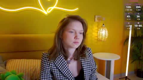 Snapshot of lessysweety chatting on 04.27.26 Lessy online show from 04.27.26