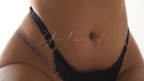 Snapshot of letiziafulkers1 chatting on 04.21.26 Letizia Fulkers online show from 04.21.26