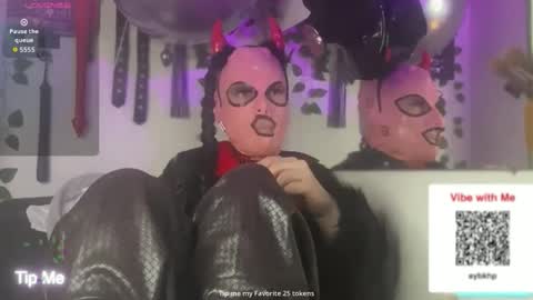 Julian Mask online show from 11.28.25