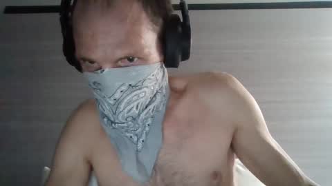 letslookateach online show from 12.03.24