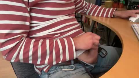 leukurrt online show from 10.27.25