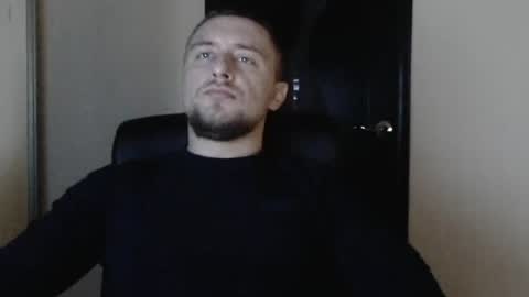 Snapshot of lev1ngston chatting on 12.01.24 lev1ngston online show from 12.01.24