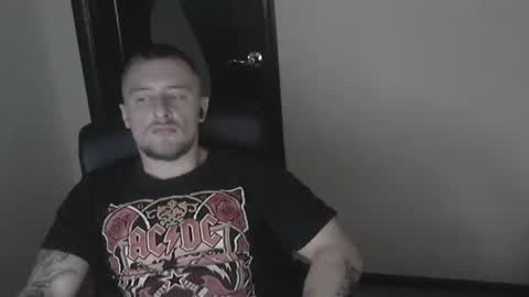 Snapshot of lev1ngston chatting on 12.24.24 lev1ngston online show from 12.24.24