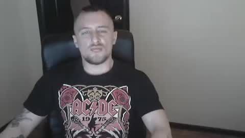 Snapshot of lev1ngston chatting on 01.07.25 lev1ngston online show from 01.07.25