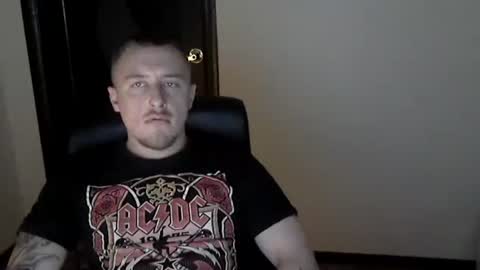 Snapshot of lev1ngston chatting on 01.12.25 lev1ngston online show from 01.12.25