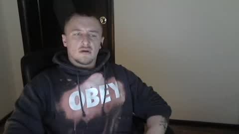 Snapshot of lev1ngston chatting on 01.12.25 lev1ngston online show from 01.12.25