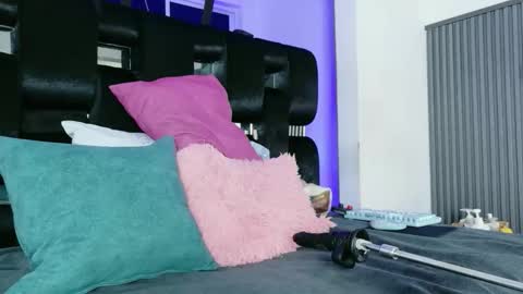 levana1 online show from 03.18.26