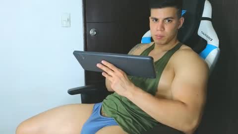 Snapshot of levelingg chatting on 12.06.24 levelingg online show from 12.06.24