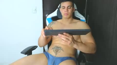 Snapshot of levelingg chatting on 12.06.24 levelingg online show from 12.06.24