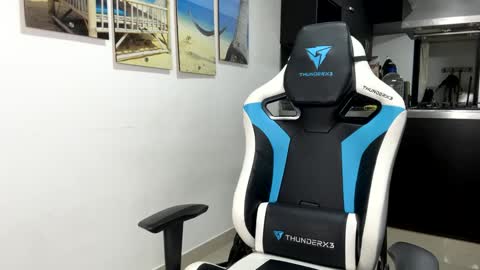 Snapshot of levelingg chatting on 01.22.25 levelingg online show from 01.22.25