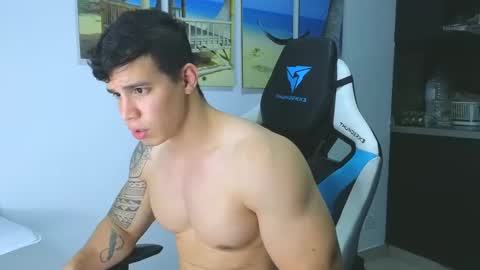 Snapshot of levelingg chatting on 02.13.25 levelingg online show from 02.13.25