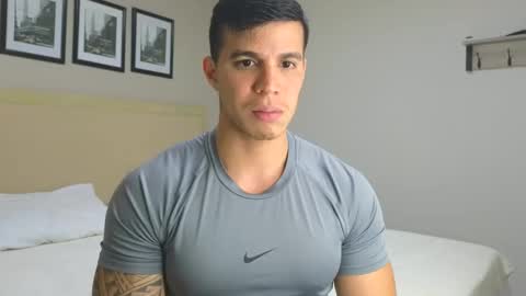 Snapshot of levelingg chatting on 11.30.25 levelingg online show from 11.30.25