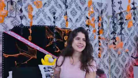 Snapshot of lexaderuso chatting on 10.28.25 LexaDeRuso online show from 10.28.25