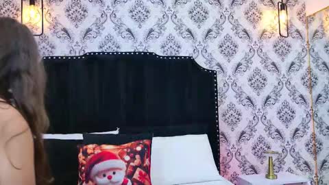 Snapshot of lexaderuso chatting on 11.21.25 LexaDeRuso online show from 11.21.25