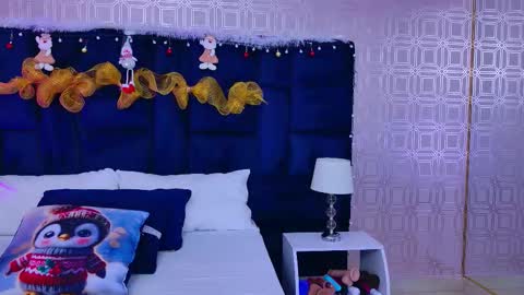 Snapshot of lexaderuso chatting on 12.14.25 LexaDeRuso online show from 12.14.25