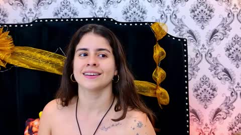 Snapshot of lexaderuso chatting on 12.17.25 LexaDeRuso online show from 12.17.25