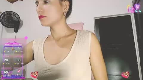 Snapshot of lexi19_ chatting on 06.14.26 lexi19_ online show from 06.14.26