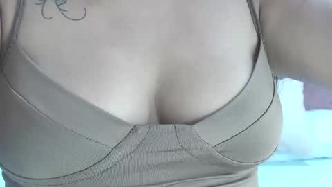 Gabrielle online show from 02.20.25