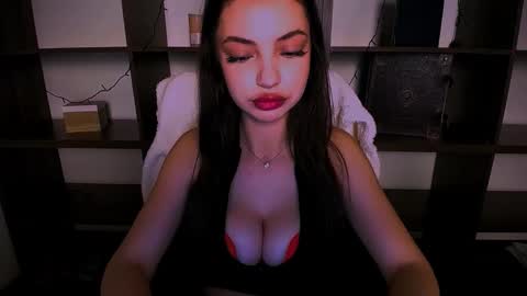 Snapshot of lexi_jos chatting on 12.27.24 Alexia online show from 12.27.24