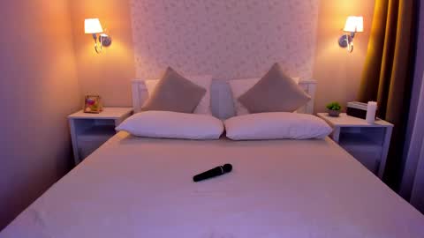 Lexi GTM2 MonWedThurSatSun 1000am-400pm online show from 02.18.25