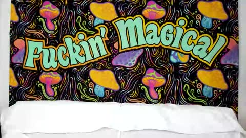 Lexie Mack online show from 10.27.25