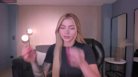 Lexie  online show from 04.07.26