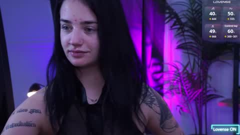Snapshot of lexiidarling chatting on 10.17.25 LexiiDarling online show from 10.17.25