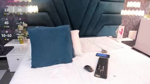 Snapshot of lexiluxuri_ chatting on 10.08.25 Lexi online show from 10.08.25