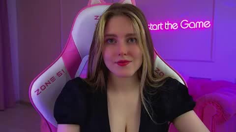 Snapshot of lexireadway chatting on 05.14.26 Lexi online show from 05.14.26