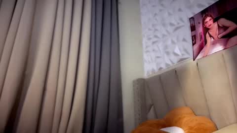 Naturaly Born Goddess  Ms. kendall  online show from 10.26.25