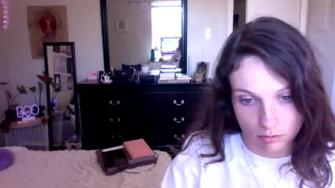 Snapshot of lexwyoex chatting on 10.29.25 lexwyoex online show from 10.29.25