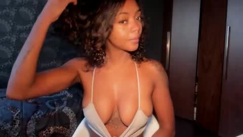 LEXY - Independent account online show from 09.12.25