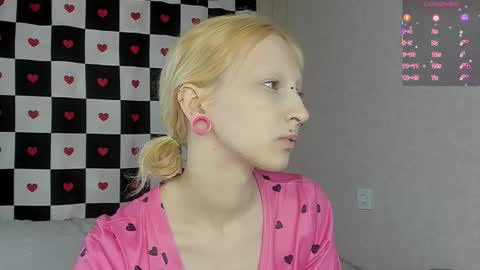 Snapshot of lexy_woorhez chatting on 02.13.26 Lexy online show from 02.13.26