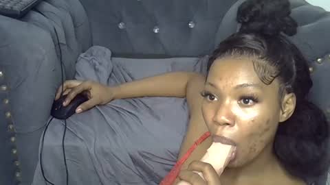 Snapshot of lexybonyy chatting on 06.18.26 Lexy online show from 06.18.26