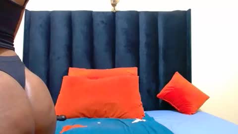 Silindile Caroline Madlala online show from 10.06.25