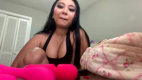 Snapshot of lexymexy22 chatting on 04.28.26 lexymexy22 online show from 04.28.26