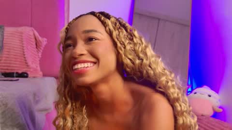 Snapshot of lexyskye chatting on 05.22.26 lexyskye online show from 05.22.26