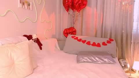 Snapshot of leyalayla chatting on 03.02.26 Lily online show from 03.02.26