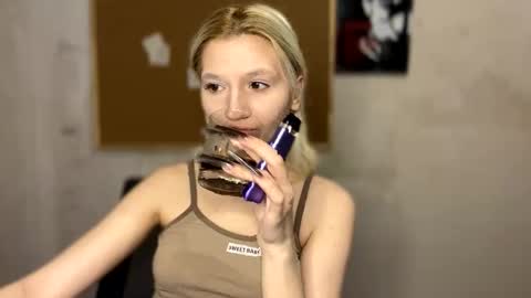 Leya online show from 11.16.25