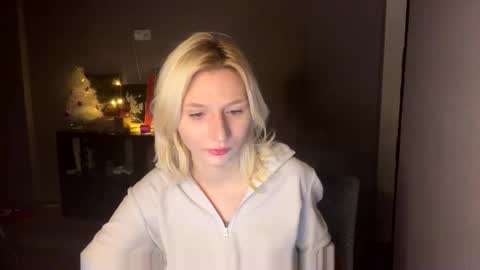 Leya online show from 12.17.25