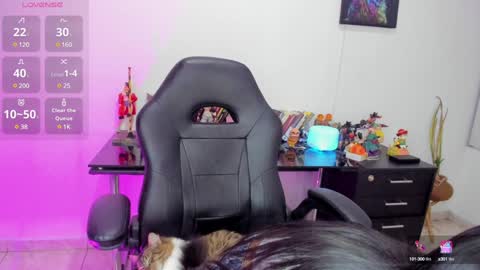 Leydy Stone online show from 01.24.25