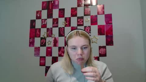 Leyla online show from 11.15.25