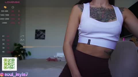 Leyla ly Ill be here Tuesday Thursday Friday Saturday Sunday online show from 11.01.25