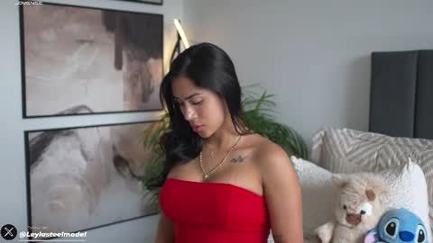 INSTA leylasteel model         online show from 07.09.26