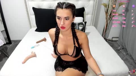 leyla online show from 10.03.25